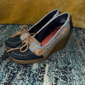 Sperry Blue and Tan Wedge Boat Shoes *Slightly Worn*